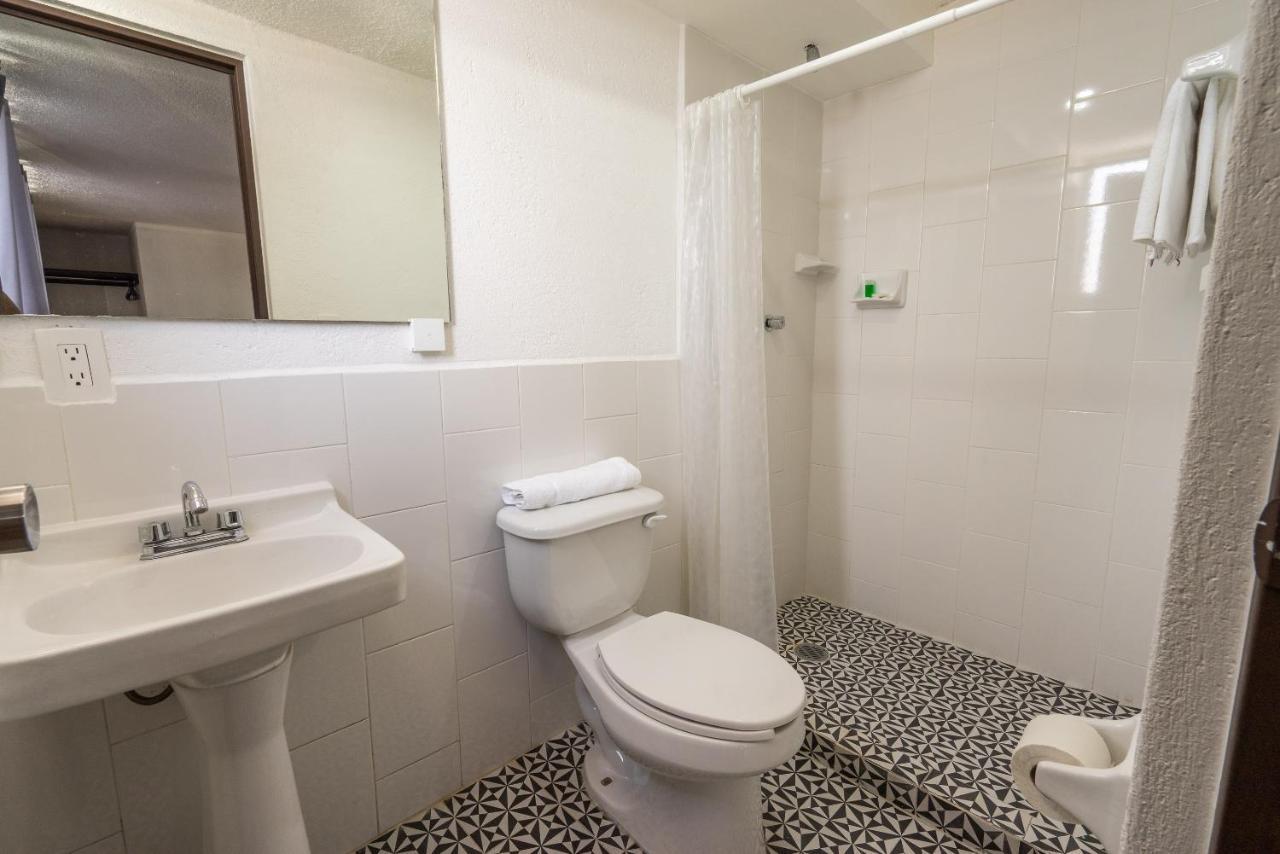 Hotel Delf-Inn Cuernavaca Eksteriør bilde